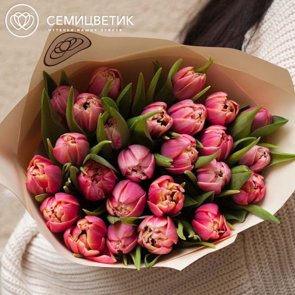 Букет из 25 розовых пионовидных тюльпанов
