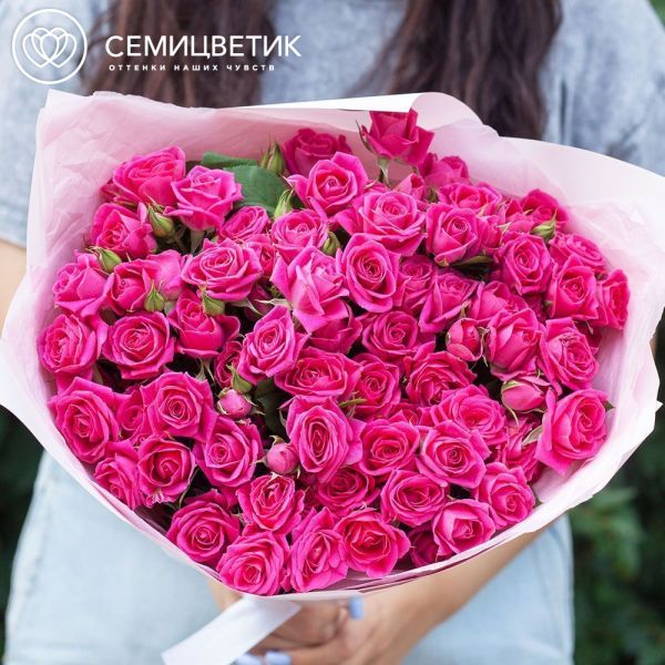 Букет из 21 малиновой кустовой розы 40 см (Кения)